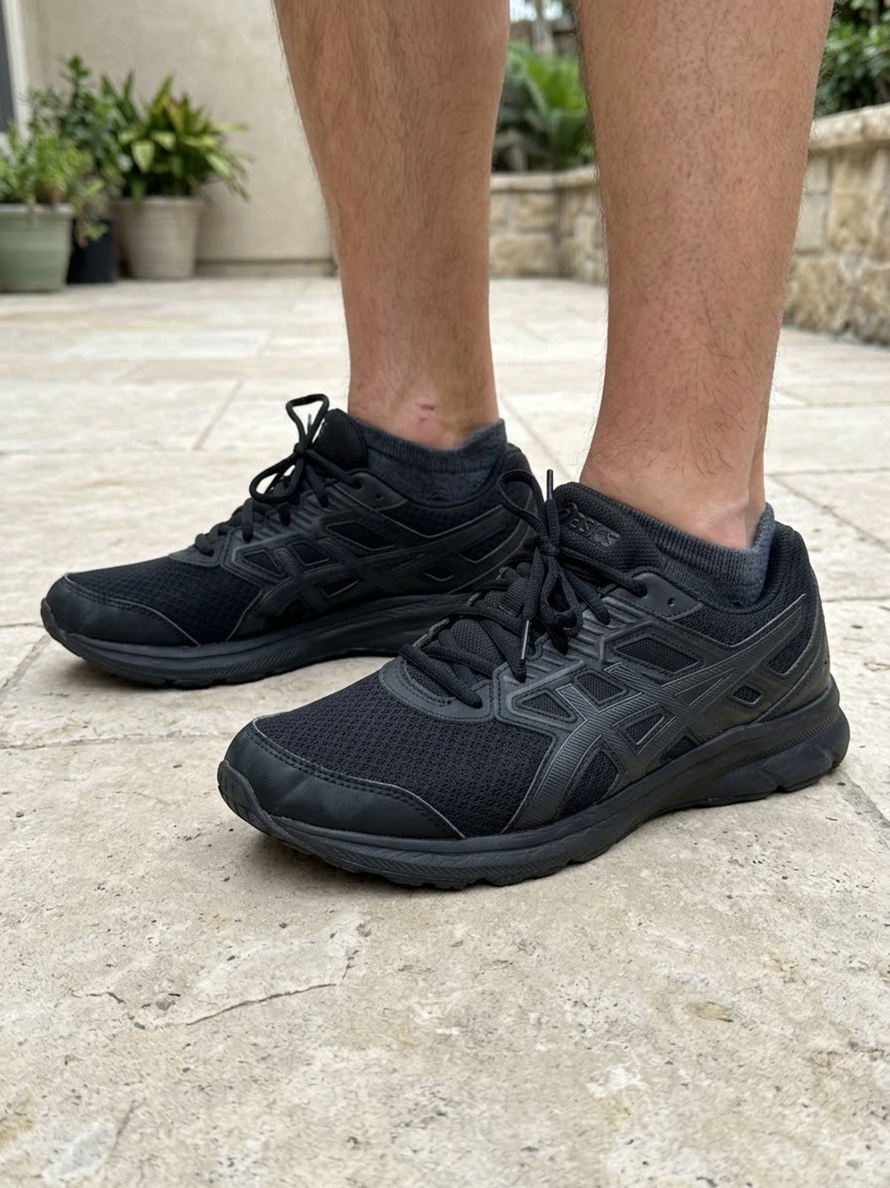 ASICS Jolt 3 All Black Mens Running Shoes Size 12 Triple Black 1011B034